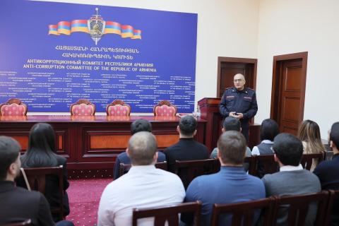 «Համախմբենք ուժերը՝ կանխենք կոռուպցիան» համապետական արշավի շրջանակում ԵՊՀ ուսանողները հյուրընկալվել են Հակակոռուպցիոն կոմիտեում