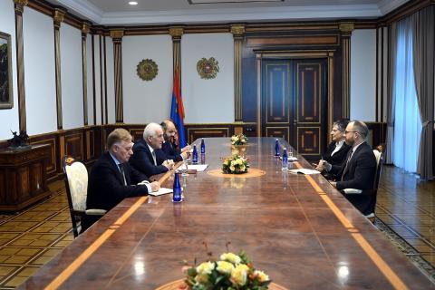 President  Khachaturyan holds meeting with "Philos Project" President Nicholson and "Save Armenia" Founder James Tufenkian