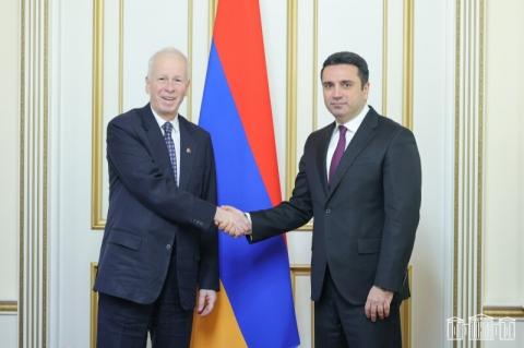 Speaker of Parliament meets with Special Envoy of Canada to the European Union, Europe and Armenia