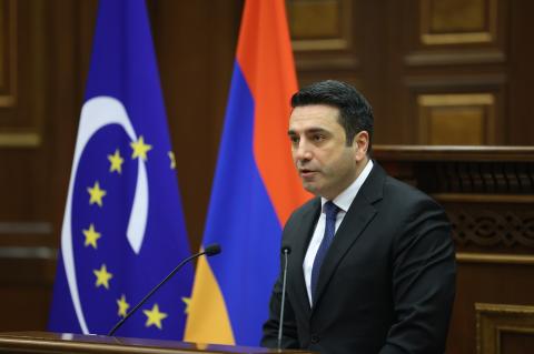 Հայաստանի առջեւ ծառացած են թե՛ անվտանգության, թե՛ հումանիտար ծանր խնդիրներ․ ՀՀ ԱԺ նախագահ