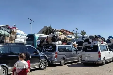 Սիրիայից հեռանալ ցանկացող հարյուրավոր  մարդիկ հավաքվել են Լիբանանի հետ սահմանին