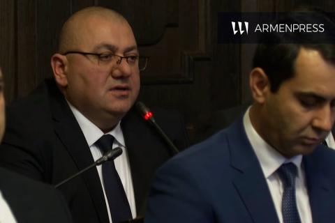 შირაკის გუბერნატორმა თანამდებობიდან გათავისუფლების შესახებ განცხადება დაწერა