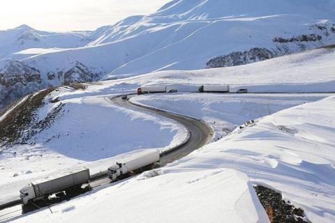 Stepantsminda-Lars highway closed to all types of vehicles