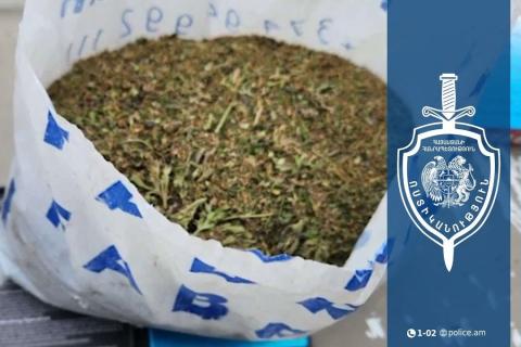 Արթիկի բնակչի շինությունում հայտնաբերվել է ավելի քան 3 կգ կանեփանման զանգված