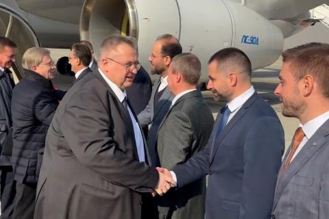 La délégation de la Fédération de Russie dirigée par Savelyev et Overchuk est arrivée à Téhéran