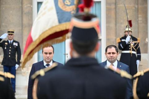 Armenian Defense Minister congratulates French counterpart on reappointment