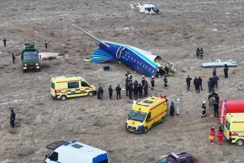 Aliyev regresa a Azerbaiyán desde Rusia por el accidente de avión