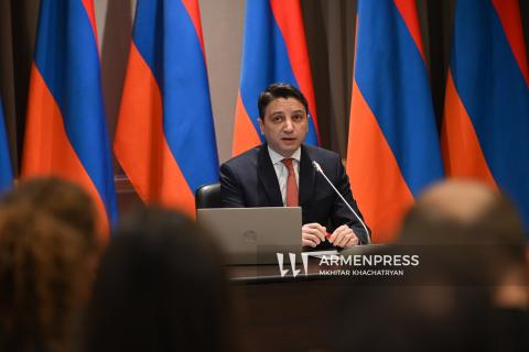 Conférence de presse finale du ministre des Finances de la République d'Arménie, Vahé Hovhannisyan