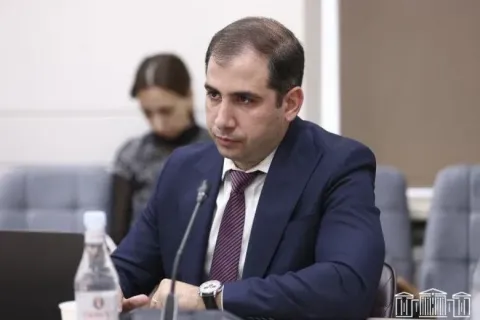 Մաքսային ծառայությունը պետական կառավարման հիմնասյուներից է․ ՊԵԿ նախագահի ուղերձը