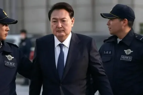 South Korean investigators arrest impeached President Yoon in insurrection probe