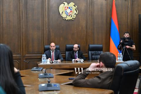 Խորհրդարանական ճեպազրույցներ