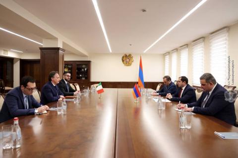 Սուրեն Պապիկյանն ու Ալեսսանդրո Ֆերրանտին քննարկել են պաշտպանության բնագավառում Հայաստան-Իտալիա համագործակցության ընթացքը