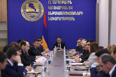 Դավիթ Խուդաթյանն աշխատակազմին է ներկայացրել նորանշանակ տեղակալ Վարդան Կոստանյանին