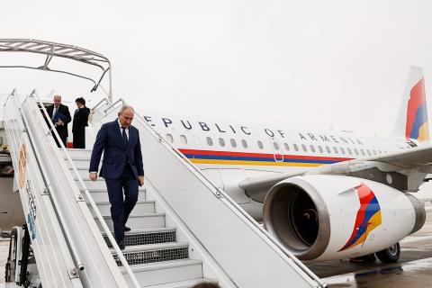 Armenian PM arrives in France