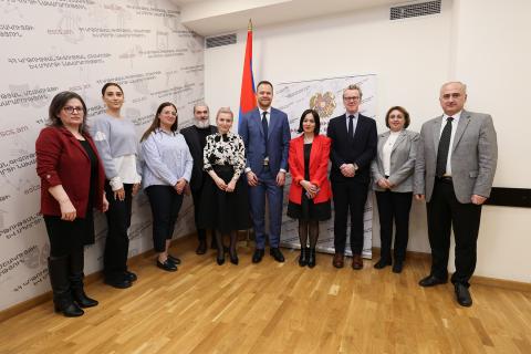 ՀՀ ԿԳՄՍ նախարարն ու «ՍԱԼԱՐ Ինթերնեշնլ» կազմակերպության տնօրենը քննարկել են կրթության ապակենտրոնացմանը վերաբերող հարցեր