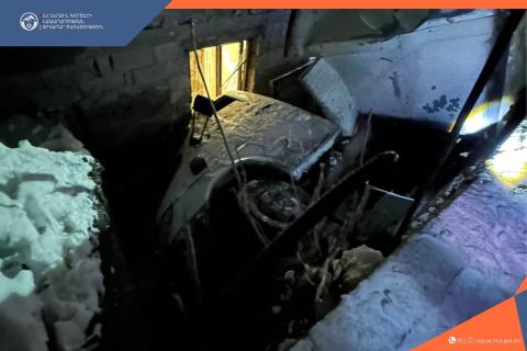 ՃՏՊ-ի հետևանքով ավտոմեքենան բախվել է գազատար խողովակին, ապա մոտակա տանը