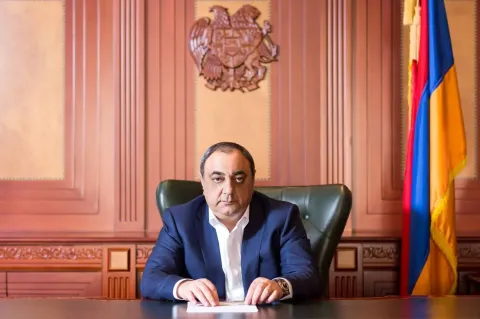 Դատախազությունը պահանջում է Արկադի Համբարձումյանից և նրան փոխկապակցված անձանցից բռնագանձել 8 անշարժ գույք, 5 տրանսպորտային միջոց, 5,5 միլիարդ դրամ