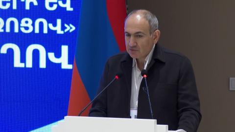 Economic development is Armenia’s state interest, PM Pashinyan says at business forum