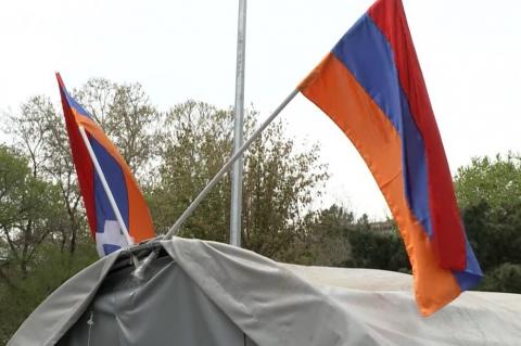 Արցախցիներն իրենց շտաբ-վրանը Ազատության հրապարակից կտեղափոխեն Երևանում գործող Արցախի ներկայացուցչություն
