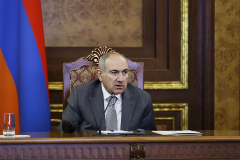 Վարչապետն աշխատանքային հանդիպում է ունեցել Աշխատանքի և սոցիալական հարցերի նախարարի հետ