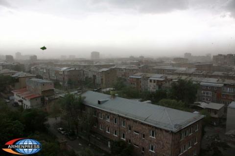 Ուժեղ քամու հետևանքով Երևանի կենտրոնում արձանագրվել է փոշու կոնցենտրացիայի զգալի աճ