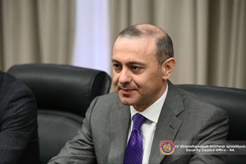 Секретарь Совета безопасности Армении примет участие в форуме «Тегеранский диалог 2025»