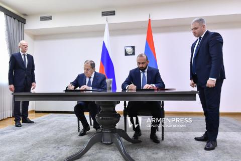 Արարատ Միրզոյանն ու Սերգեյ Լավրովը խորհրդակցությունների ծրագիր են ստորագրել