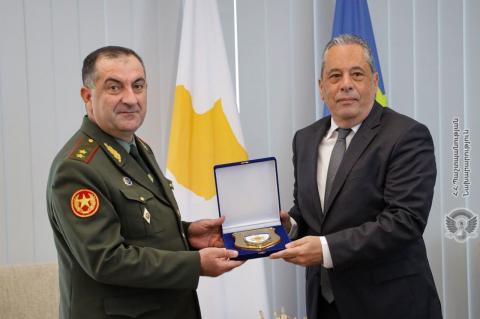 Armenian Army Chief, Cypriot Defense Minister discuss Armenia-Greece-Cyprus defense cooperation
