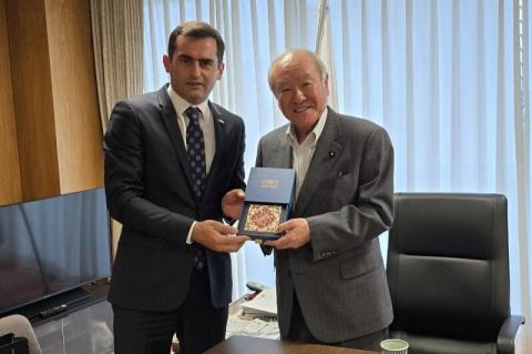 Armenian Vice Speaker of Parliament meets with Japanese legislator Shunichi Suzuki