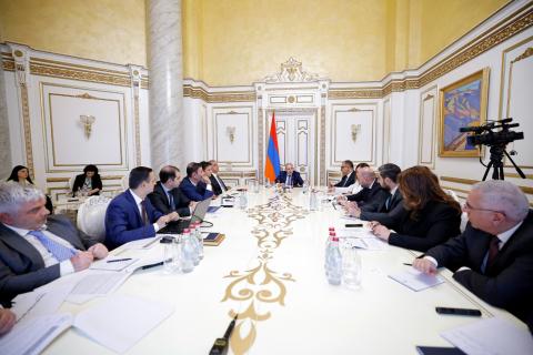 ՀՀ վարչապետի գլխավորությամբ քննարկվել են հարկային քաղաքականությանն առնչվող հարցեր