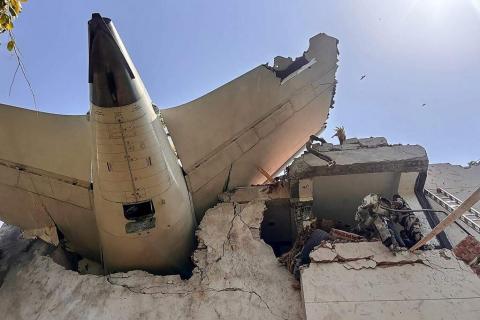 Все 242 человека, находившиеся на борту самолета Air India, погибли - СМИ