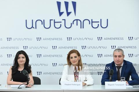 Пресс-конференция президента Совета по поддержке международных деловых связей Мариам Манукян и директора Тиграна Казаряна