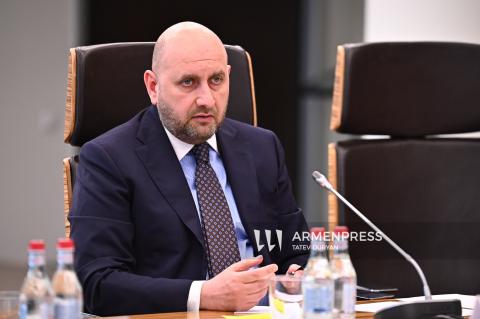 Sistema bancario de Armenia está preparado para soportar presiones externas