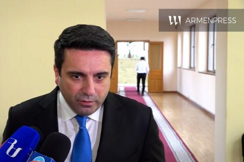 رئيس الوزراء الأرمني باشينيان يتوجه إلى تركيا بدعوة من الرئيس التركي أردوغان