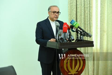 سفیر ایران در ارمنستان: «هدف اصلی اقدامات علیه ایران مسئله هسته‌ای نیست، بلکه حمله به هویت ایرانیان است»