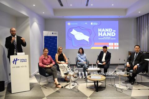 პანელური განხილვა ქართველი ჟურნალისტებისთვის ორგანიზებული მედიატურის ფარგლებში