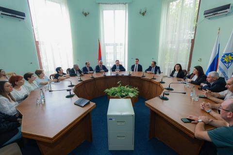 ՀՀ ՏԿԵ նախարարը «Էլեկտրաէներգետիկական համակարգի օպերատոր» ընկերության աշխատակազմին է ներկայացրել գլխավոր տնօրենի ԺՊ-ին