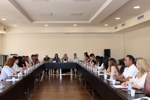 ԿԳՄՍ փոխնախարարի գլխավորությամբ քննարկվել են փորձաշրջան անցնող, մենթոր հանդիսացող տնօրենների գործունեությանը վերաբերող մի շարք հարցեր