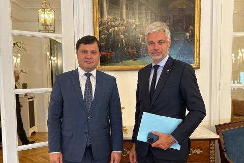 Դեսպան Արման Խաչատրյանն ու Ֆրանսիա-Հայաստան բարեկամության խմբի նախագահը քննարկել են երկկողմ օրակարգին առնչվող հարցեր