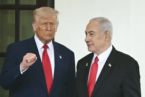 Трамп обещал спасти Нетаньяху от израильского суда
