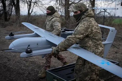 Россия и Украина обстреляли друг друга десятками беспилотников