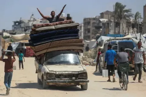Hamas 'agrees to ceasefire-hostage deal' with Israel, senior official says