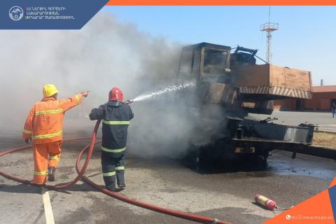 Քարակերտ-Արտենի ավտոճանապարհին այրվել է վերամբարձ կռունկ