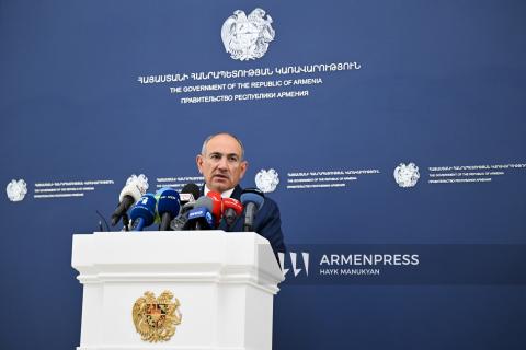 برگزاری گفتگوی کوتاه خبری «نیکُول پاشینیان» نخست‌وزیر جمهوری ارمنستان با جمعی از رسانه‌ها