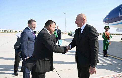 Ilham Aliyev visitó Turkmenistán por invitación de Gurbanguly Berdimuhamedow