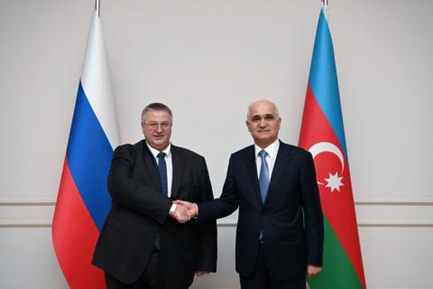 Rusia y Azerbaiyán firmaron el protocolo de la comisión de cooperación económica