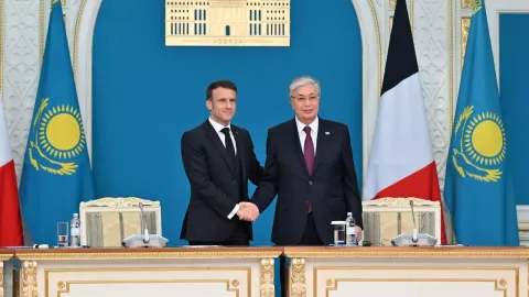 Tokayev, Macron discuss international agenda