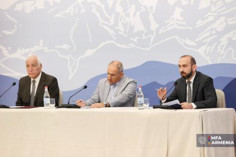 ՀՀ ԱԳ նախարարն ընդգծել է դեսպանների տարեկան աշխատաժողովի խաղաղության պայմաններում անցկացման առանձնահատկությունը