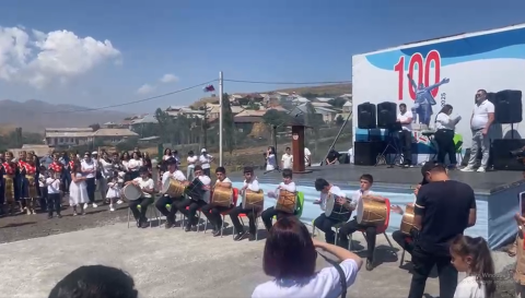 Հանդիսավորությամբ նշվել է սահմանամերձ Վահան գյուղի հիմնադրման 100-ամյակը