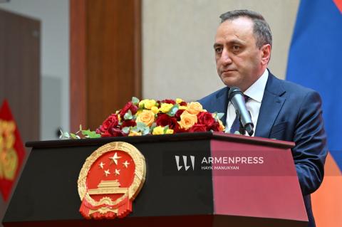 Прошлое следует помнить не для того, чтобы жить в ненависти, а для того, чтобы созидать лучшее будущее и передавать факел мира из поколения в поколение - начальник управления МО Армении